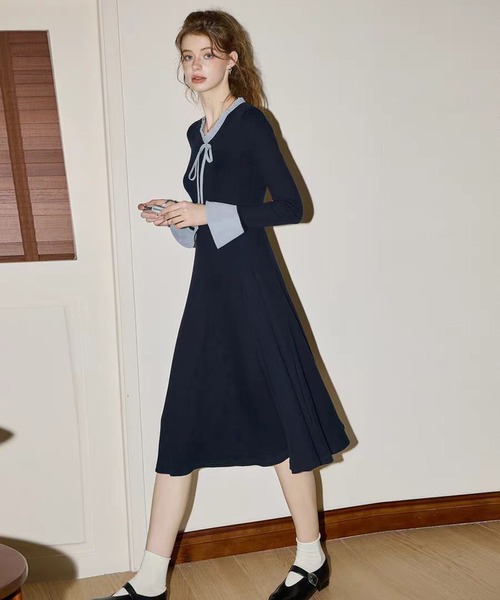 &soiree(アンドソワレ)の「ツートーンカラーリボン付きワンピース(ワンピース・レディース・ネイビー・LARGE/MEDIUM/SMALL)」の2枚目の写真