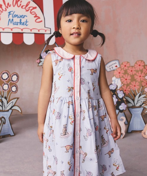 Cath Kidston(キャスキッドソン)の「キッズ ラウンドカラー ノースリーブ ワンピース Hackney Dogs(ワンピース・キッズ・ブルー・122/110/98)」の1枚目の写真