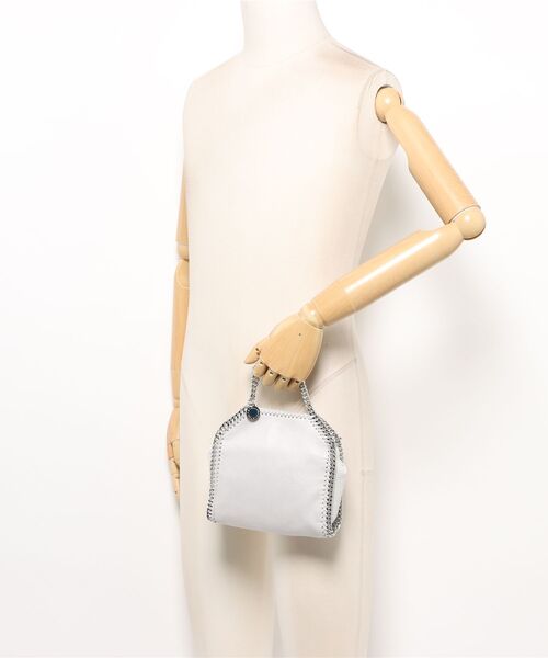 STELLA McCARTNEY(ステラマッカートニー)の「Falabella Tiny Tote Bag / ファラベラ タイニー トートバッグ(ショルダーバッグ・レディース・グレー系その他・ONE SIZE)」の5枚目の写真