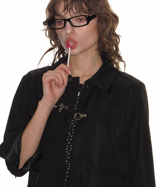 CRANK（クランク）の「バックルクローザージャケット_ブラック（テーラードジャケット・レディース・その他・SMALL/MEDIUM）」の4枚目の写真