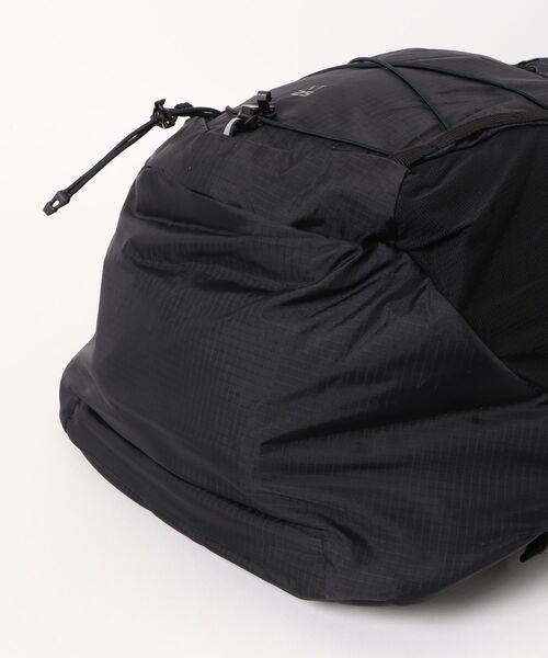 SALOMON（サロモン）の「【UNISEX】SALOMON／XT 25（バックパック/リュック・レディース・ブラック・FREE）」の13枚目の写真