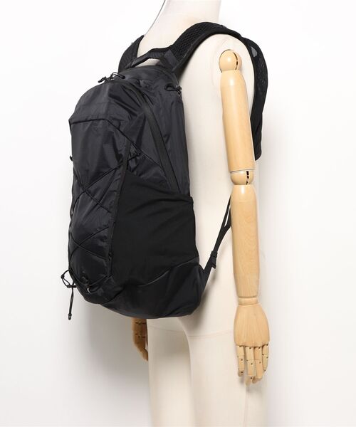 SALOMON（サロモン）の「【UNISEX】SALOMON／XT 25（バックパック/リュック・レディース・ブラック・FREE）」の16枚目の写真