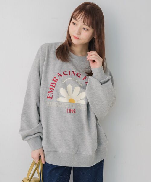 RETRO GIRL（レトロガール）の「ロゴ刺繍トレーナー（スウェット・レディース・ライトグレー/ホワイト系その他/ブルー・FREE）」の16枚目の写真