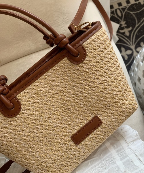 mebole(メボレ)の「Natural Square Basket Bag(ショルダーバッグ・レディース・アイボリー/ブラウン・FREE)」の15枚目の写真