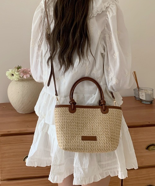 mebole(メボレ)の「Natural Square Basket Bag(ショルダーバッグ・レディース・アイボリー/ブラウン・FREE)」の11枚目の写真