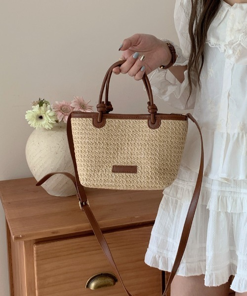 mebole(メボレ)の「Natural Square Basket Bag(ショルダーバッグ・レディース・アイボリー/ブラウン・FREE)」の5枚目の写真