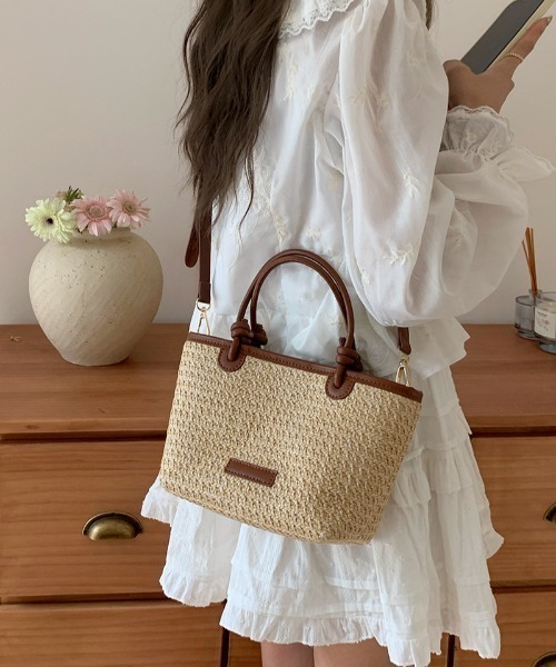 mebole(メボレ)の「Natural Square Basket Bag(ショルダーバッグ・レディース・アイボリー/ブラウン・FREE)」の10枚目の写真
