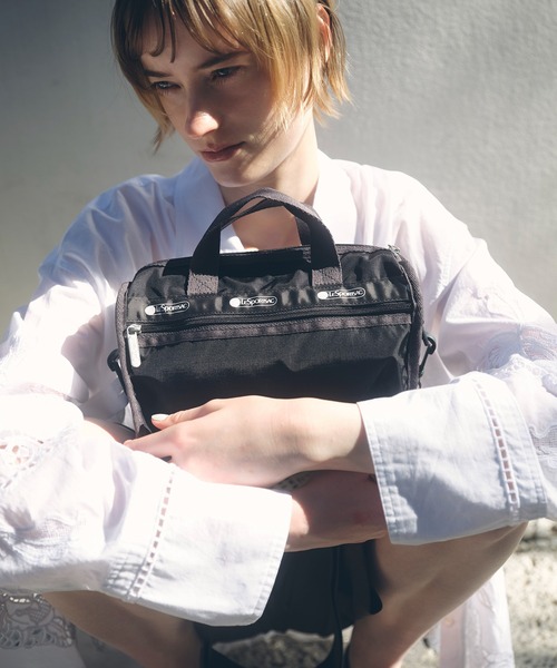 LeSportsac（レスポートサック）の「【LeSportsac for ADAM ET ROPE'】Exclusive Mini Duffel Crosbody（ショルダーバッグ・レディース・シルバー・FREE）」の2枚目の写真