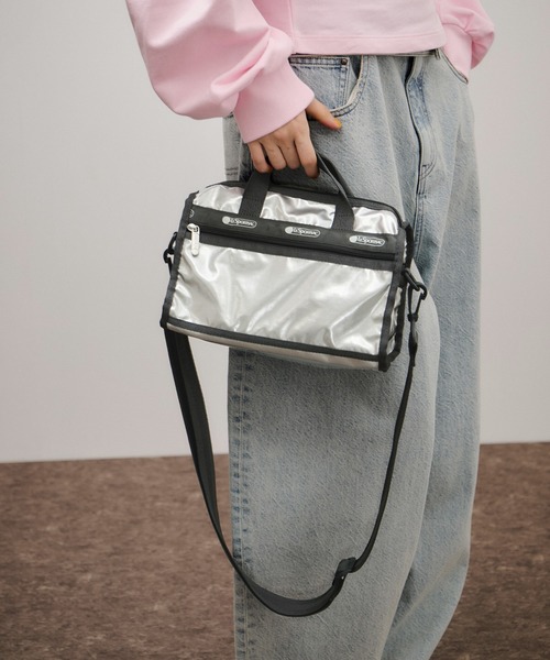 LeSportsac（レスポートサック）の「【LeSportsac for ADAM ET ROPE'】Exclusive Mini Duffel Crosbody（ショルダーバッグ・レディース・シルバー・FREE）」の7枚目の写真