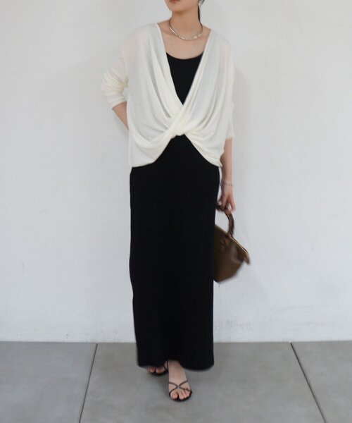 LOUNGEDRESS(ラウンジドレス)の「《前後2way/夏も快適》2wayカシュクールシアープルオーバー(Tシャツ/カットソー・レディース・オフホワイト/ブラック・FREE)」の5枚目の写真