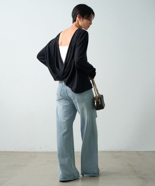 LOUNGEDRESS(ラウンジドレス)の「《前後2way/夏も快適》2wayカシュクールシアープルオーバー(Tシャツ/カットソー・レディース・オフホワイト/ブラック・FREE)」の20枚目の写真