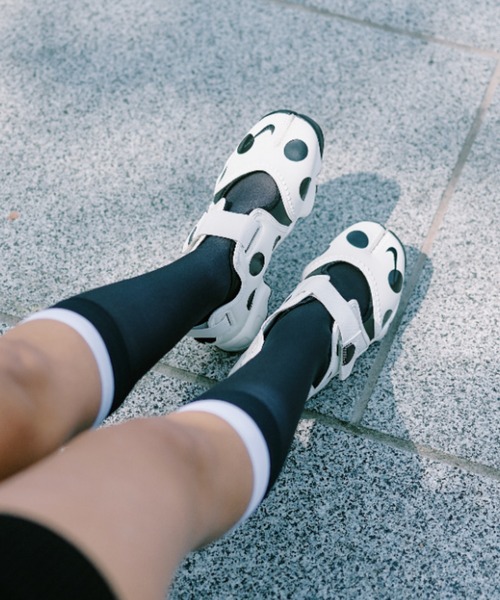 NIKE(ナイキ)の「W AIR RIFT IR1226-100(サンダル・レディース・ホワイト・23.0cm/29.0cm/28.0cm/27.0cm/26.0cm/25.0cm/24.0cm/22.0cm)」の4枚目の写真