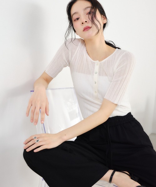 Shelly island(シェリーアイランド)の「リブ編みラメヘンリー半袖プルオーバー(ニット/セーター・レディース・ピンク/ホワイト/ブルー/ブラック・FREE)」の13枚目の写真