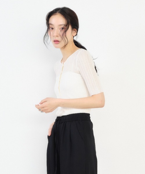 Shelly island(シェリーアイランド)の「リブ編みラメヘンリー半袖プルオーバー(ニット/セーター・レディース・ピンク/ホワイト/ブルー/ブラック・FREE)」の8枚目の写真