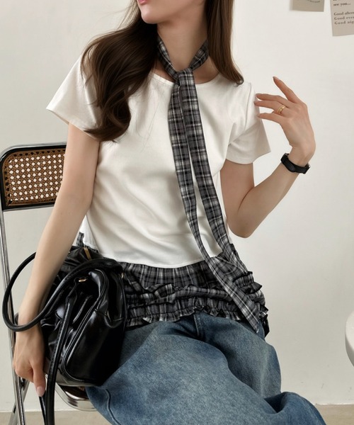 Ada.(エイダ)の「タイ付き チェック柄 レイヤード風 フリル Tシャツ(Tシャツ/カットソー・レディース・ブラック/アイボリー・FREE)」の8枚目の写真