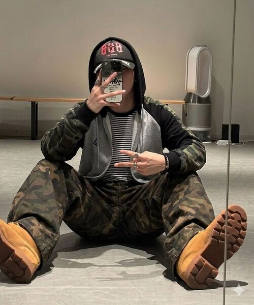 DEMARC(ドゥマーク)の「Real Street Color Stitch Wide Cargo Track Pants Camouflage(スウェットパンツ・レディース・デザートカモ・LARGE/MEDIUM)」の20枚目の写真