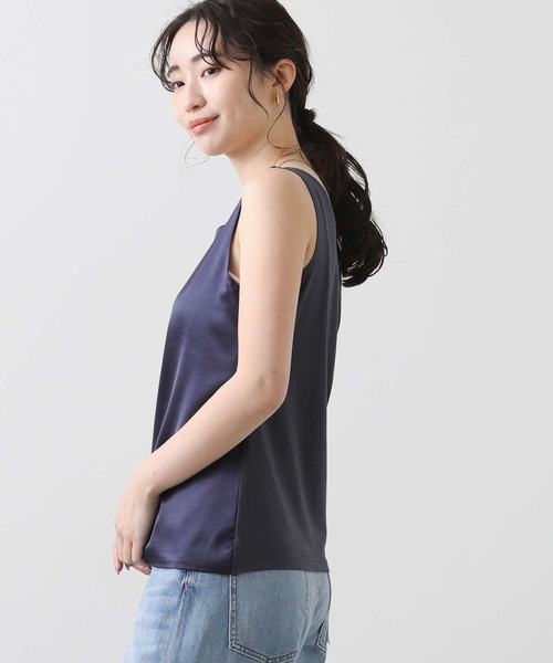 Gready Brilliant(グレディブリリアン)の「サテンドッキングタンク(タンクトップ・レディース・ライトベージュ/ネイビー/オフホワイト・38)」の21枚目の写真
