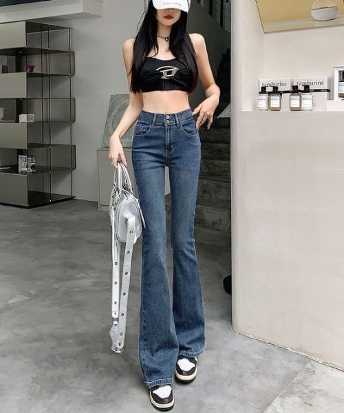 Teem Store(チームストア)の「ストレッチダブルボタンフレアデニムパンツ(デニムパンツ・レディース・ブルー/チャコール/サックスブルー/ブラック・M/S)」の12枚目の写真
