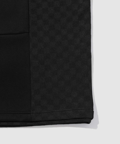 TETE HOMME(テットオム)の「TETE by TETE HOMME リラックスシルエット 市松柄ジャガード切り替え 半袖クルーネックTシャツ(Tシャツ/カットソー・メンズ・ブラック/ホワイト・M/XL/L)」の4枚目の写真