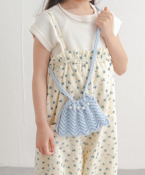 URBAN RESEARCH DOORS(アーバンリサーチドアーズ)の「シェルモチーフかぎ針ポシェット(KIDS)(ショルダーバッグ・キッズ・ブルー/オフホワイト・ONE)」の1枚目の写真