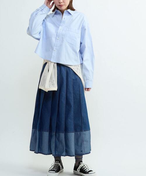 CONVERSE TOKYO(コンバーストウキョウ)の「LIGHT DENIM PLEATED SKIRT(デニムスカート・レディース・インディゴブルー/ブラック・FREE)」の18枚目の写真