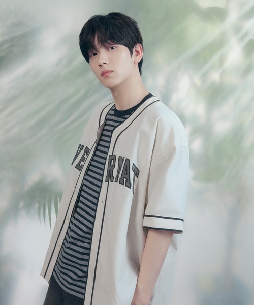 COVERNAT（カバーナット）の「[SOOBIN着用] ARCH LOGO BASEBALL HALF SHIRT（シャツ/ブラウス・メンズ・アイボリー/ブラック・X-LARGE/LARGE/MEDIUM/SMALL）」の2枚目の写真