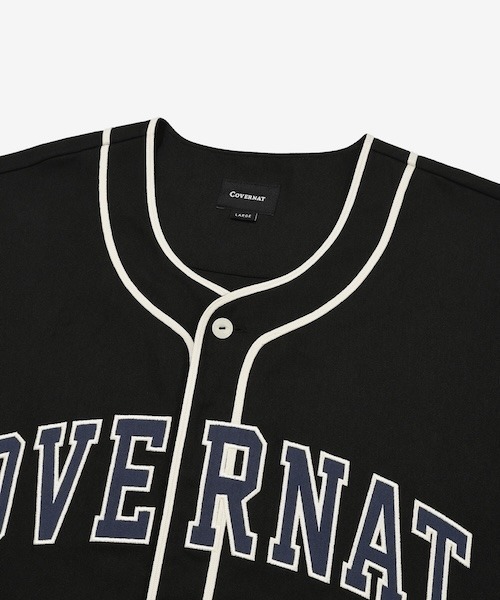 COVERNAT（カバーナット）の「[SOOBIN着用] ARCH LOGO BASEBALL HALF SHIRT（シャツ/ブラウス・メンズ・アイボリー/ブラック・X-LARGE/LARGE/MEDIUM/SMALL）」の17枚目の写真