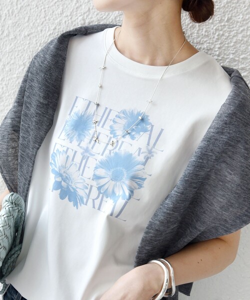 SHIPS(シップス)の「【WEB限定】オーガニック コットン コンパクト プリント TEE(Tシャツ/カットソー・レディース・ブラウン/ライトグリーン/オフホワイト・ONE SIZE)」の2枚目の写真