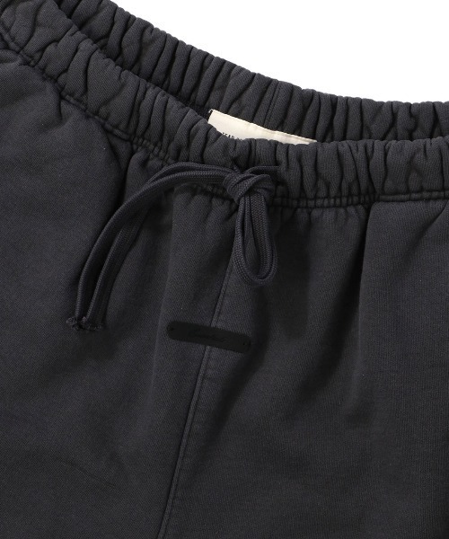 FOG ESSENTIALS(エフオージーエッセンシャルズ)の「ESSENTIALS SIGNATURE CLASSIC SHORT エッセンシャルズ シグネイチャークラシックショート(その他パンツ・メンズ・ブラック・MEDIUM/X-SMALL/SMALL/LARGE)」の4枚目の写真