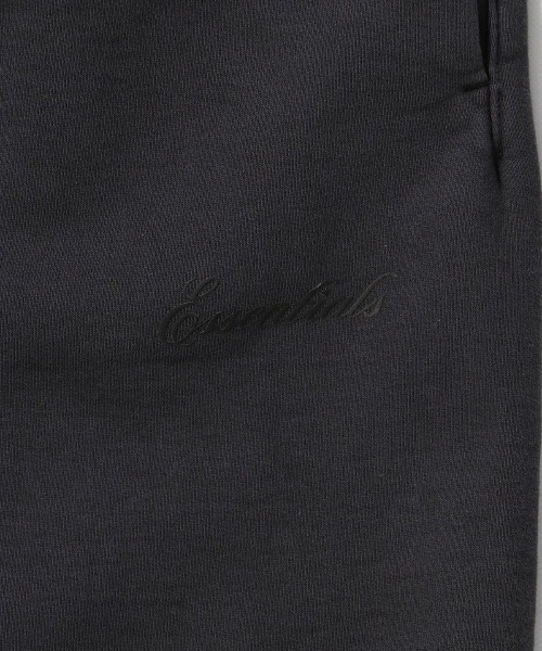 FOG ESSENTIALS(エフオージーエッセンシャルズ)の「ESSENTIALS SIGNATURE CLASSIC SHORT エッセンシャルズ シグネイチャークラシックショート(その他パンツ・メンズ・ブラック・MEDIUM/X-SMALL/SMALL/LARGE)」の2枚目の写真