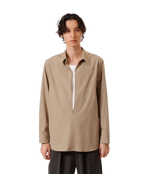 ATTACHMENT(アタッチメント)の「140/2 ギザブロード ヴァルーズシャツ / 140/2 GIZA BROAD VARRUSE SHIRT(シャツ/ブラウス・メンズ・ライトグリーン/キャメル・1/2/3)」の2枚目の写真