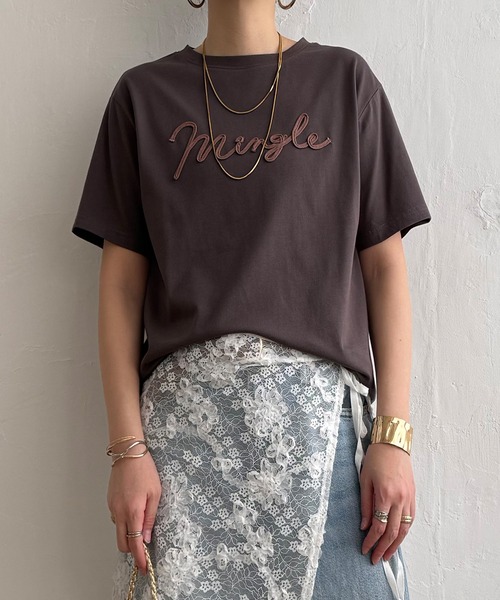 LBC(エルビーシー)の「カラーコード刺繍ロゴTシャツ(Tシャツ/カットソー・レディース・ホワイト/ブラウン/ブラック/ブルー・M/L)」の3枚目の写真