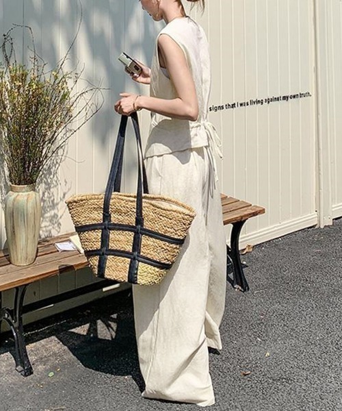 Miniministore(ミニミニストア)の「リネン混ベスト×ワイドパンツセットアップ(セットアップ・レディース・アイボリー/ブラック・L/M)」の6枚目の写真