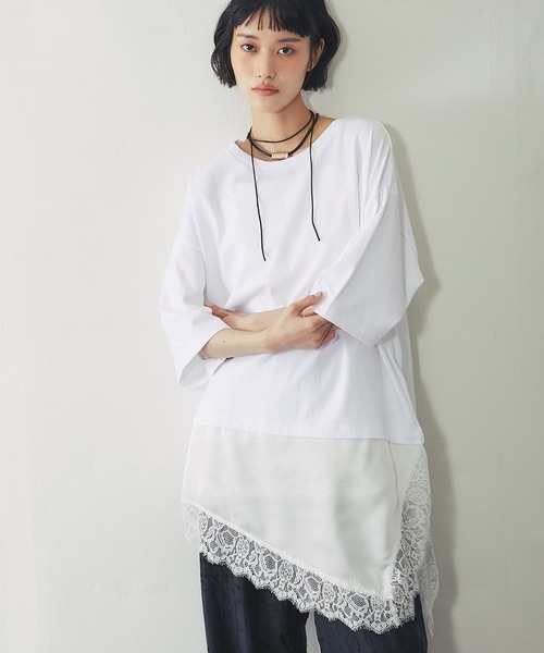 ANOTHER S(アナザーエス)の「裾サテンレース ドッキング オーバーTシャツ チュニック(Tシャツ/カットソー・レディース・ブラック/ホワイト・FREE)」の3枚目の写真