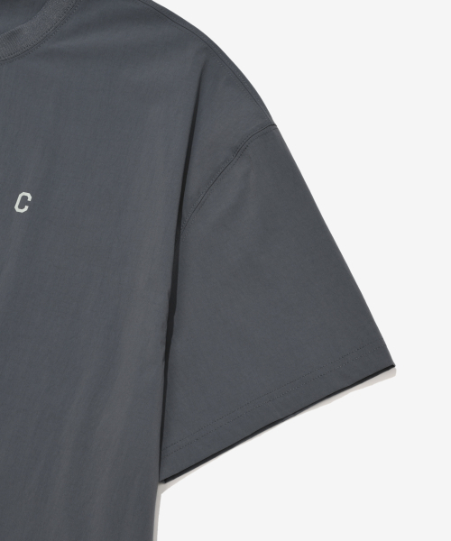COVERNAT（カバーナット）の「スモールCロゴナイロンTシャツチャコール（Tシャツ/カットソー・メンズ・その他・SMALL/MEDIUM/LARGE/X-LARGE/XX-LARGE/X-SMALL）」の9枚目の写真