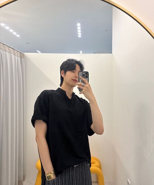 A NOTHING(アナッシング)の「S-C OPEN HENLEY-NECK 1/2 TEE (Black)(Tシャツ/カットソー・レディース・その他・SMALL/MEDIUM/LARGE)」の4枚目の写真