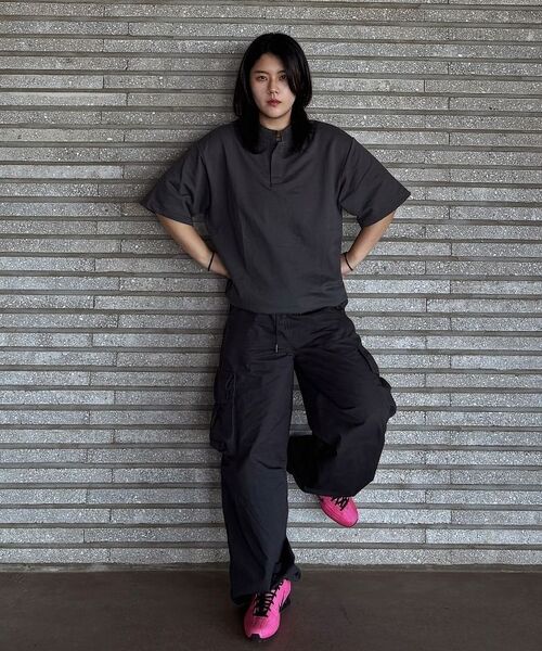 A NOTHING(アナッシング)の「S-C OPEN HENLEY-NECK 1/2 TEE (Black)(Tシャツ/カットソー・レディース・その他・SMALL/MEDIUM/LARGE)」の5枚目の写真