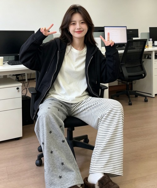 AsheKsha（アシクシャ）の「個性パッチワークストライプ星柄ワイドパンツ（その他パンツ・レディース・グレー・F）」の10枚目の写真