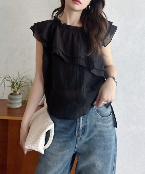 umune(ウムネ)の「ティアードブラウス アシメネック フリル ギャザー ノースリーブ シアー シースルー 透け感 ゆったり 体型カバー 春夏 韓国(シャツ/ブラウス・レディース・ブラック/ピンク/オフホワイト・FREE)」の2枚目の写真