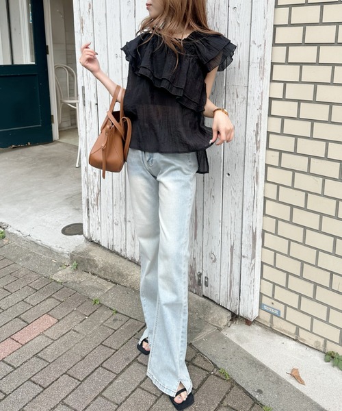 umune(ウムネ)の「ティアードブラウス アシメネック フリル ギャザー ノースリーブ シアー シースルー 透け感 ゆったり 体型カバー 春夏 韓国(シャツ/ブラウス・レディース・ブラック/ピンク/オフホワイト・FREE)」の5枚目の写真