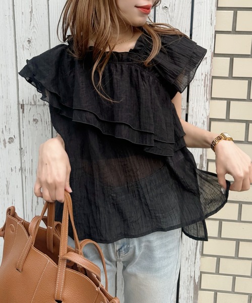 umune(ウムネ)の「ティアードブラウス アシメネック フリル ギャザー ノースリーブ シアー シースルー 透け感 ゆったり 体型カバー 春夏 韓国(シャツ/ブラウス・レディース・ブラック/ピンク/オフホワイト・FREE)」の19枚目の写真