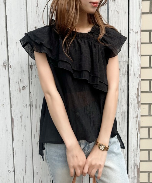 umune(ウムネ)の「ティアードブラウス アシメネック フリル ギャザー ノースリーブ シアー シースルー 透け感 ゆったり 体型カバー 春夏 韓国(シャツ/ブラウス・レディース・ブラック/ピンク/オフホワイト・FREE)」の14枚目の写真