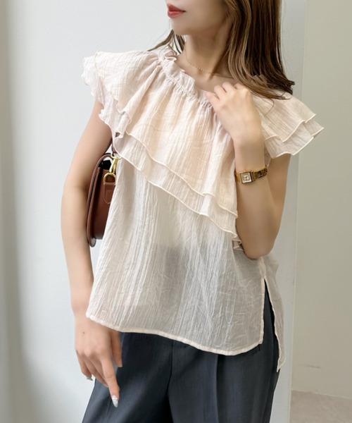 umune(ウムネ)の「ティアードブラウス アシメネック フリル ギャザー ノースリーブ シアー シースルー 透け感 ゆったり 体型カバー 春夏 韓国(シャツ/ブラウス・レディース・ブラック/ピンク/オフホワイト・FREE)」の18枚目の写真