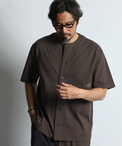 The DUFFER of ST.GEORGE(ザダファーオブセントジョージ)の「【WEB限定アイテム】8oz HEAVY WEIGHT SOLID BASEBALL TEE:セットアップ対応 8オンス ヘビーウェイト ベースボールTEE(Tシャツ/カットソー・メンズ・ブラウン/スミクロ/ネイビー・XX-LARGE/SMALL/MEDIUM/LARGE/X-LARGE)」の6枚目の写真