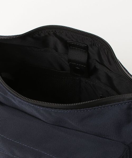 fridge（フリッジ）の「【LOWERCASE】ロウワーケース SHOULDER BAG / S size（ショルダーバッグ・メンズ・ネイビー/ブラック・ONE SIZE）」の4枚目の写真