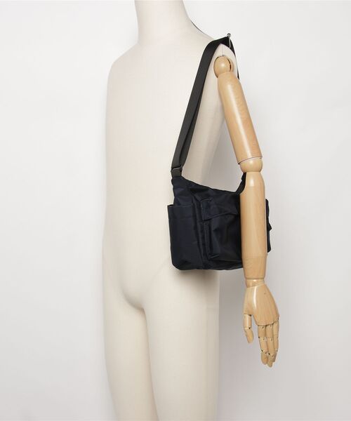 fridge（フリッジ）の「【LOWERCASE】ロウワーケース SHOULDER BAG / S size（ショルダーバッグ・メンズ・ネイビー/ブラック・ONE SIZE）」の3枚目の写真