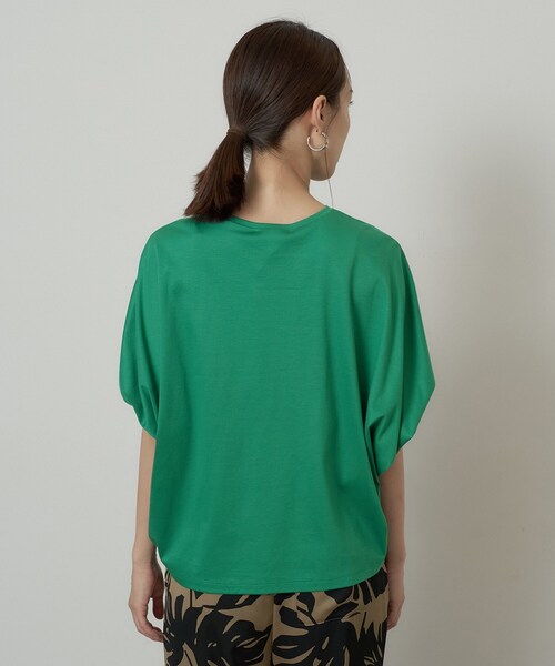 UNTITLED（アンタイトル）の「【汗染み防止/接触冷感】ドルマンプルオーバー（Tシャツ/カットソー・レディース・グリーン/ホワイト/ブラック/キャメル/ピンク/パープル・48/50/00/02/04/44）」の16枚目の写真