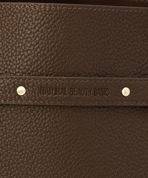 NATURAL BEAUTY BASIC(ナチュラルビューティーベーシック)の「〈A4収納可〉ベルテッドシュリンクトート(トートバッグ・レディース・ブラック/ブラウン・フリ-/-)」の8枚目の写真