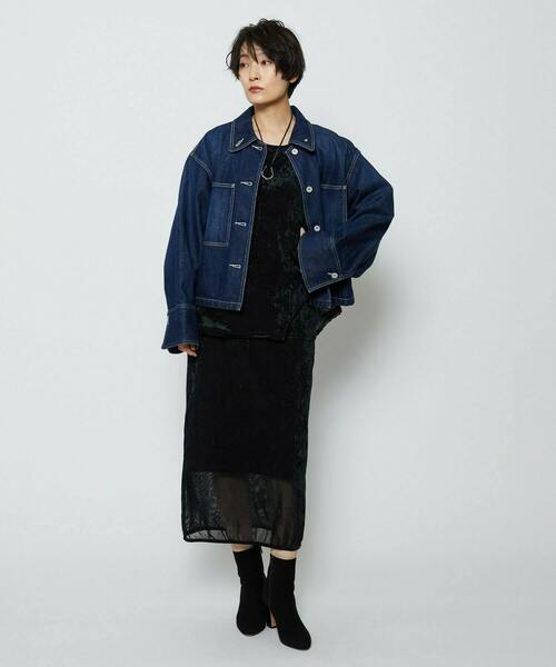 feerique(フィーリック)の「feerique ベロアチュールプルオーバー(Tシャツ/カットソー・レディース・ブラック/ネイビー・2/3)」の13枚目の写真