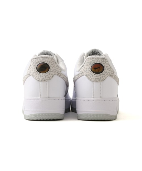 NIKE(ナイキ)の「NIKE AIR FORCE 1 '07 / ナイキ エア フォース 1 '07【SP】(スニーカー・メンズ・ホワイト・28.0cm/29.0cm/28.5cm/27.5cm/27.0cm/26.5cm/26.0cm/25.5cm)」の3枚目の写真